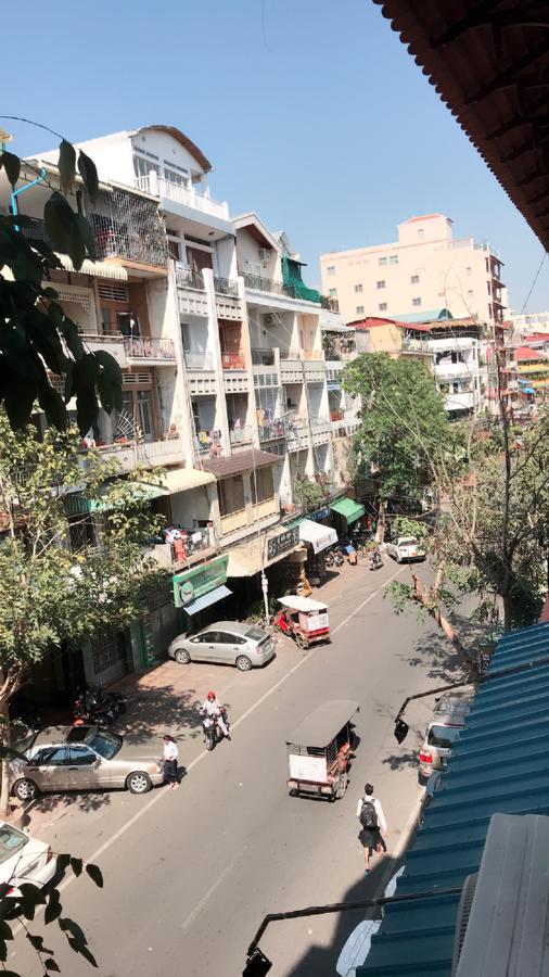 Khmer Village Guesthouse Пном Пен Екстериор снимка