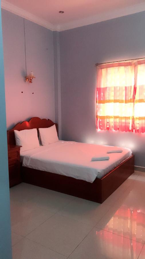 Khmer Village Guesthouse Пном Пен Екстериор снимка