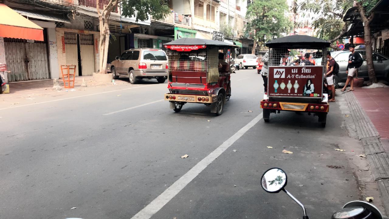 Khmer Village Guesthouse Пном Пен Екстериор снимка