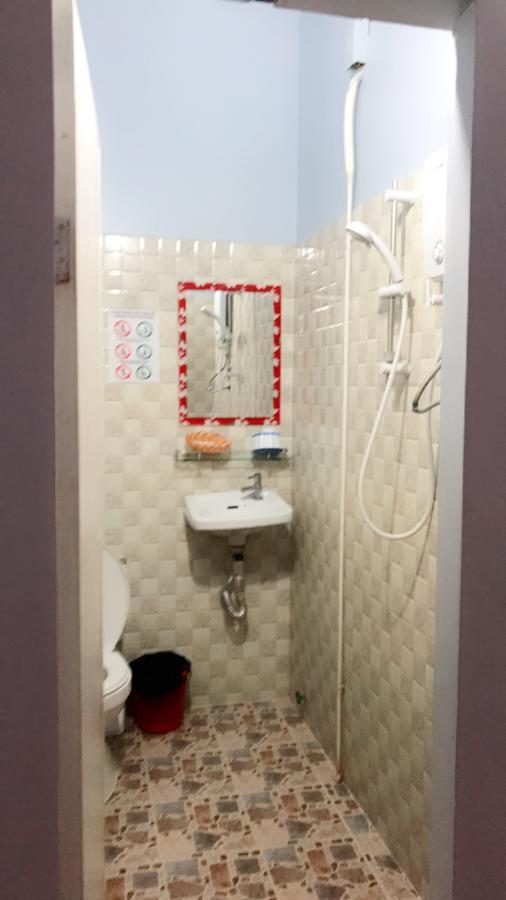 Khmer Village Guesthouse Пном Пен Екстериор снимка