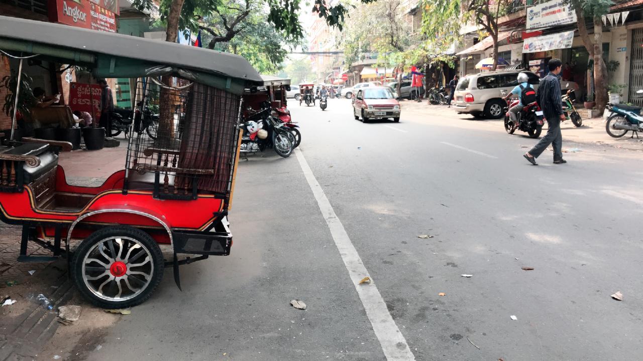 Khmer Village Guesthouse Пном Пен Екстериор снимка