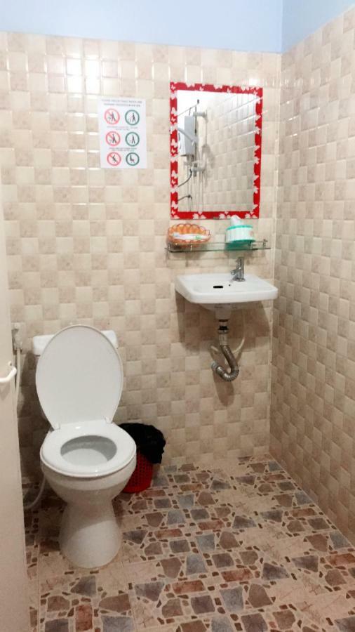 Khmer Village Guesthouse Пном Пен Екстериор снимка